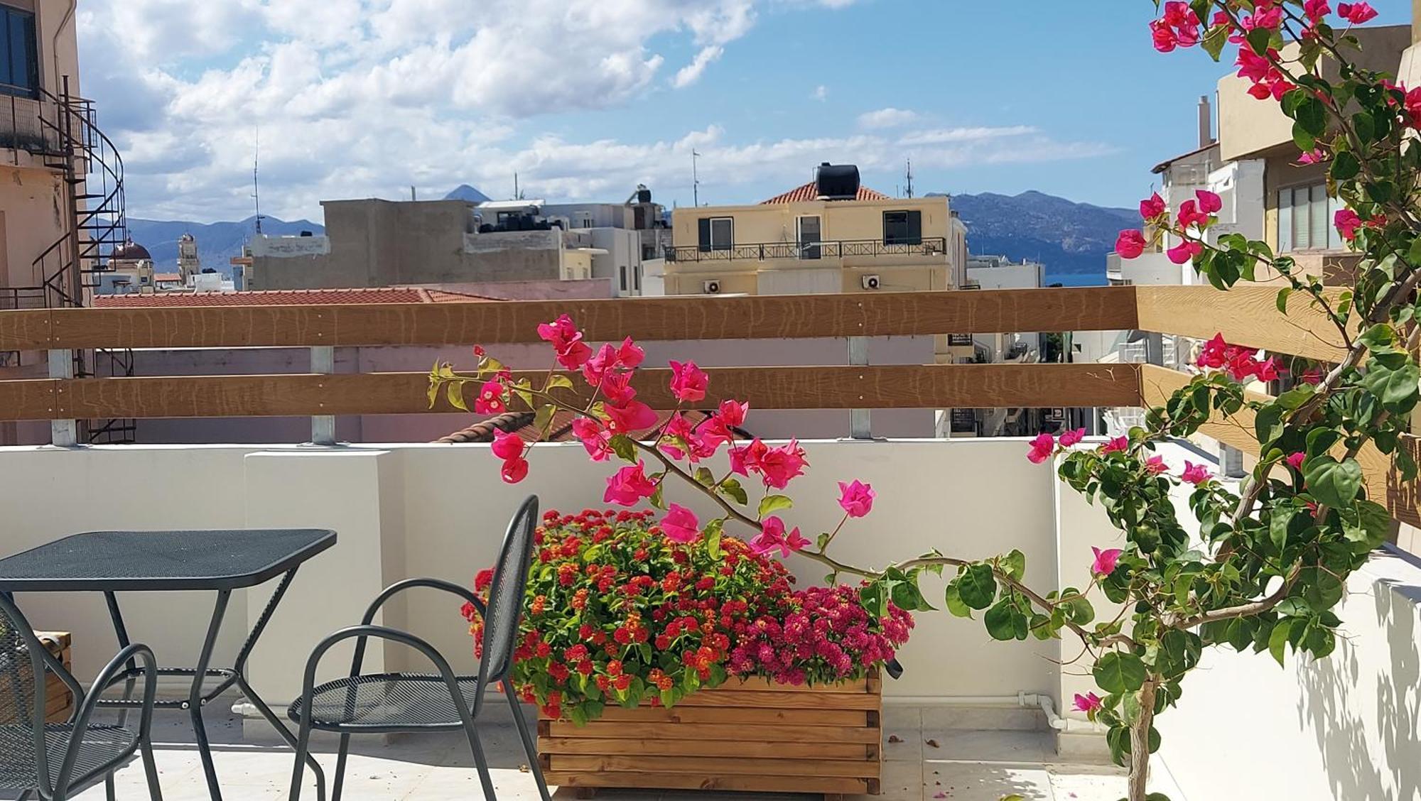The Little Big Apartment In The Heart Of Heraklion ภายนอก รูปภาพ