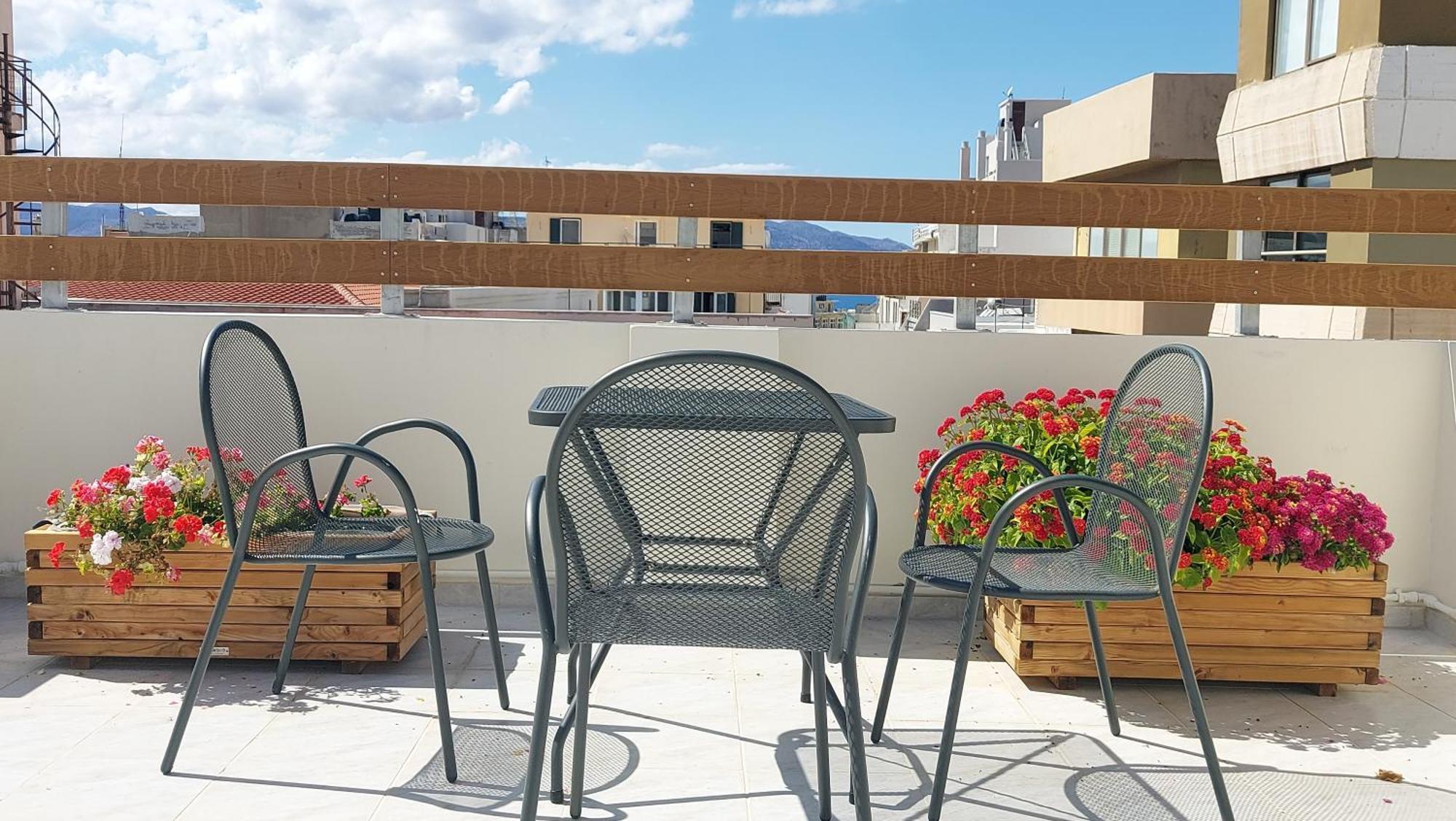 The Little Big Apartment In The Heart Of Heraklion ภายนอก รูปภาพ